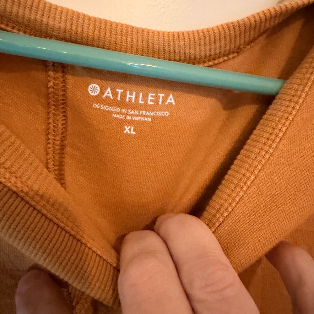 Athleta Women’s Oversized Sweatshirt short sleeve boxy Marigold yellow XL EUC - Picture 2 of 3